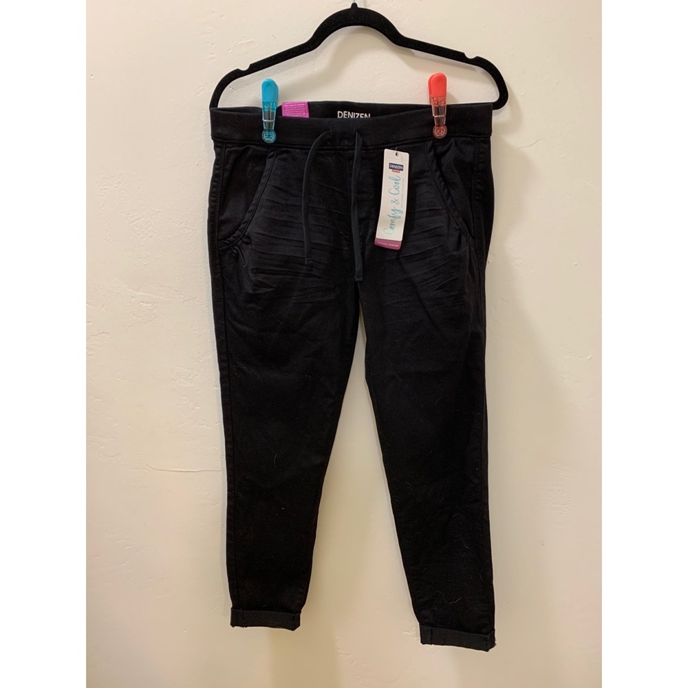 Levi’s Black Joggers